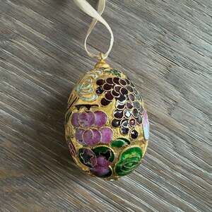 Vintage Hand-Decorated Gold Plated Cloisonné Enamel Egg Ornament Floral Fruit De